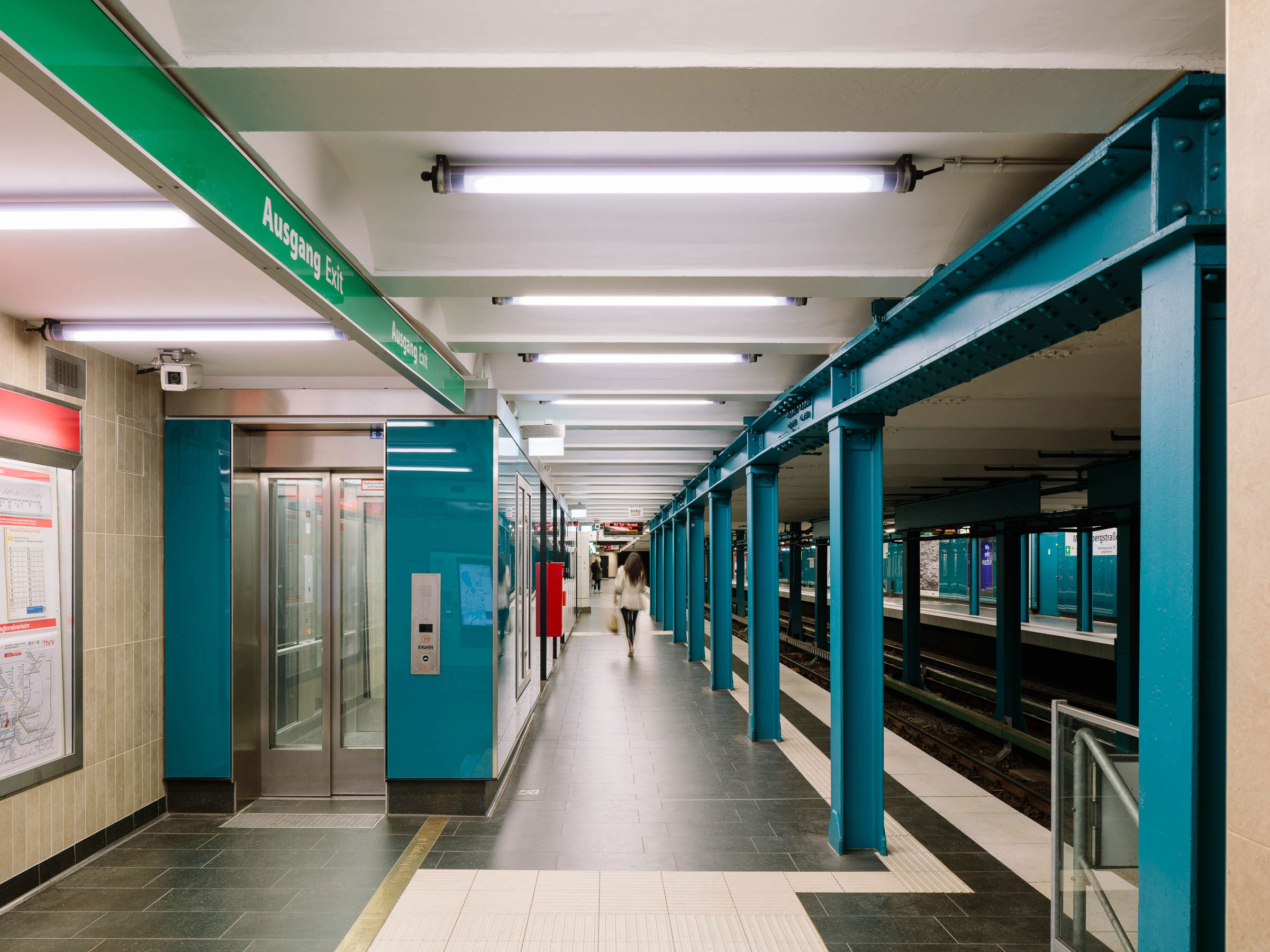 Barrierefreier Ausbau der U-Bahn-Haltestellen Rathaus und Mönckebergstraße - 