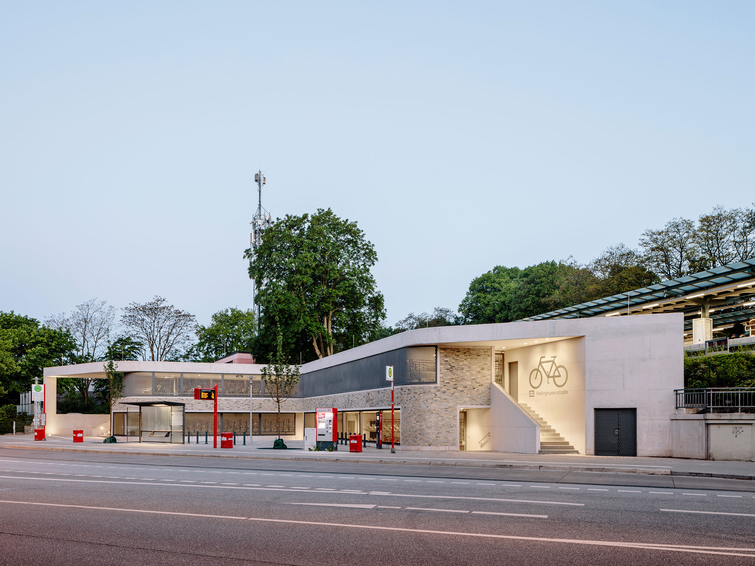 Fahrradparkhaus U-Bahn Kellinghusenstraße - 