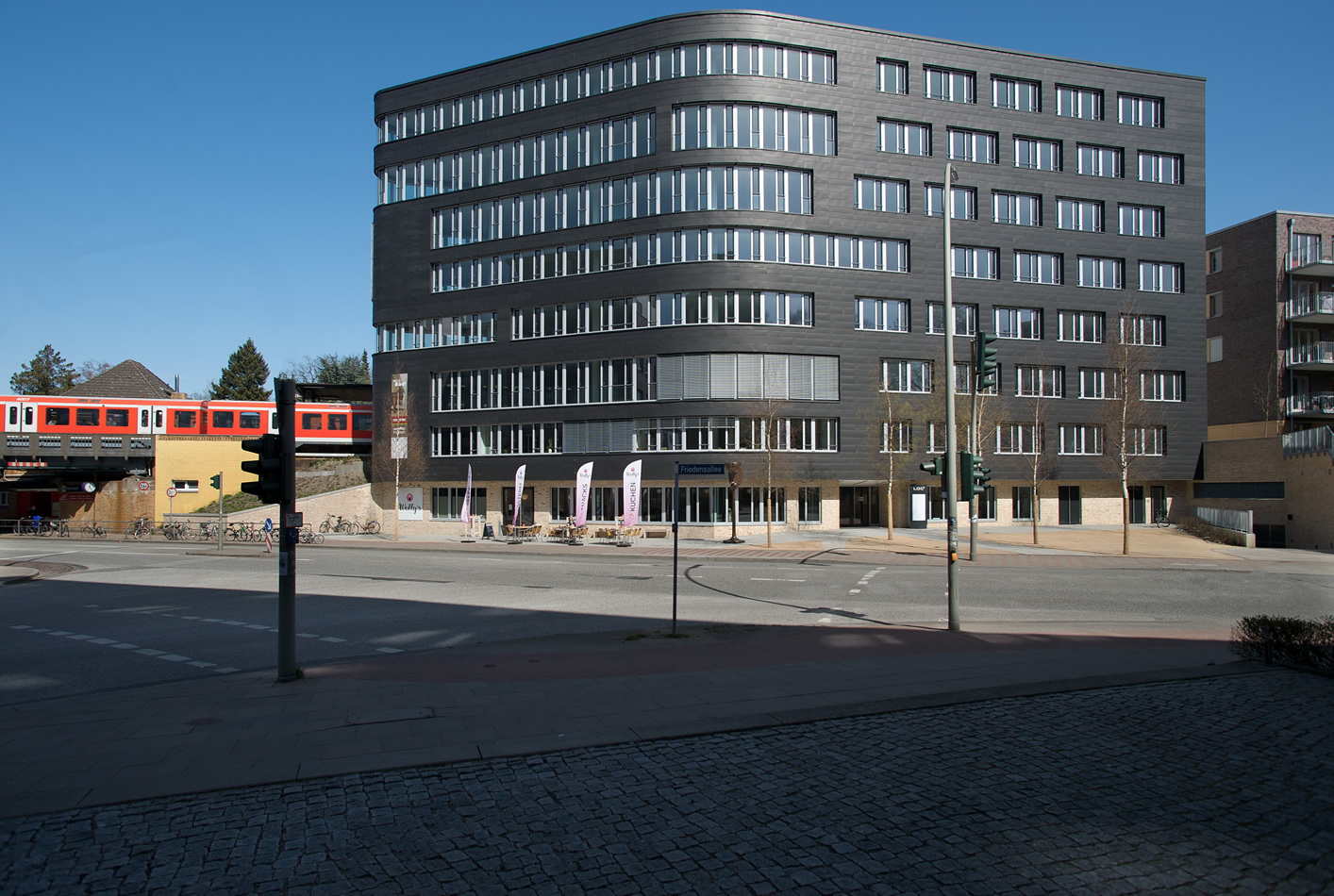Bürohaus Friedensallee 290 -