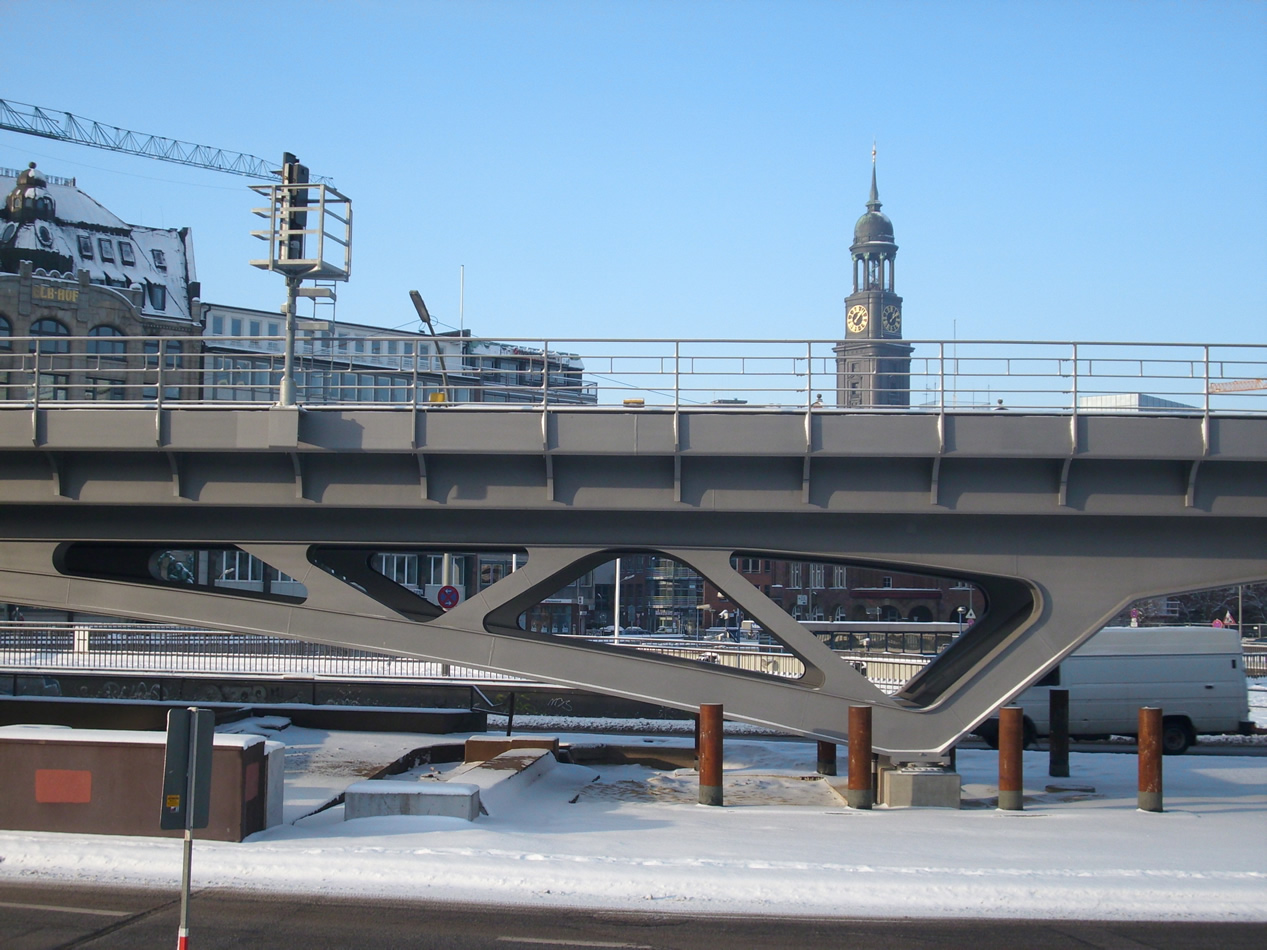 Viaduktbrücke am Binnenhafen - 