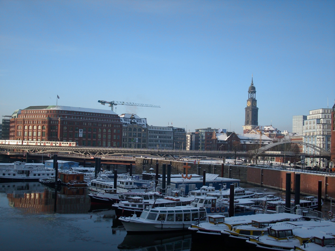 Viaduktbrücke am Binnenhafen - 